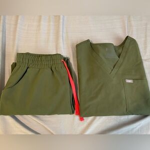 Figs Catarina top and Dowa scrub pants